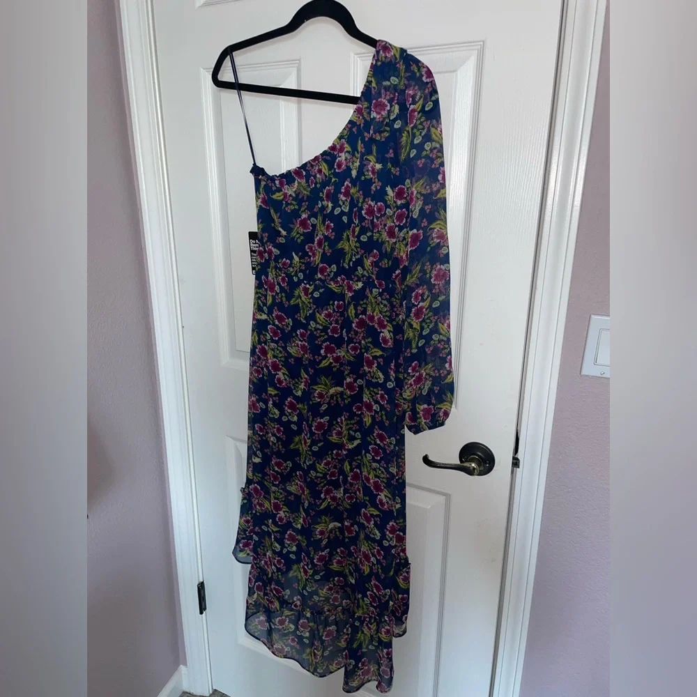 NWT Navy Blue Floral Express Dress